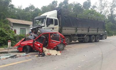 Vụ 4 người gặp nạn khi đi du lịch: Tài xế xe tải kể khoảnh khắc kinh hoàng 