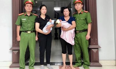 Hai bé sơ sinh đặt trong túi nilon, bỏ trước nhà dân ở Hải Dương