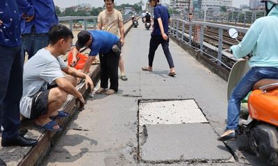 Tin thời sự mới nóng nhất 29/5: Xác định nguyên nhân gây lỗ thủng lớn trên cầu Long Biên