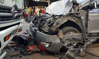 Tình huống pháp luật - Ô tô gây tai nạn giao thông, xác định bồi thường như thế nào?
