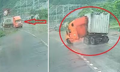 Video: Hoảng hồn trước cảnh xe container gập đôi sau pha phanh gấp 