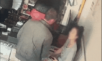 Video-Hot - Video: Bị từ chối mở nắp chai, người đàn ông đánh người dã man