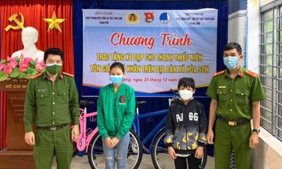 Tin thời sự mới nóng nhất 14/7: Công an Đà Nẵng không còn đạp xe tuần tra, mang tặng lại học sinh