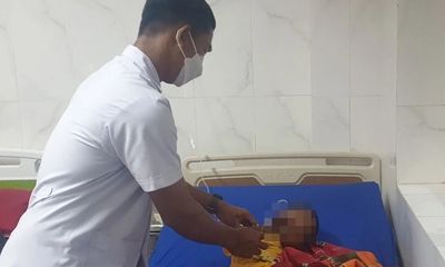 Vụ bé trai 8 tuổi bị đốt bỏng chân: Tình tiết mới nhất