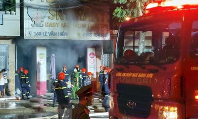 Cháy cửa hàng quần áo ở Đà Nẵng, nhiều người may mắn thoát nạn 
