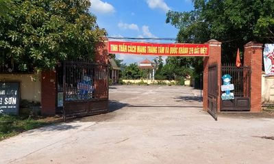 Lý do 11 cán bộ xã ở Nghệ An rời nhiệm sở đi Phú Quốc trong ngày làm việc 