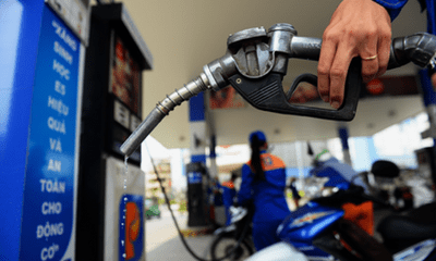 Bộ Công Thương tạm dừng rút giấy phép 5 doanh nghiệp xăng dầu