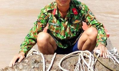 Tin thời sự mới nóng nhất 8/10: Xử lý quả bom còn ngòi nổ tại bãi biển ở Trà Vinh