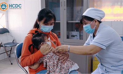 Tin thời sự mới nóng nhất 23/10: TP.HCM căng thẳng vì sắp hết 6 loại vắc xin cho trẻ nhỏ