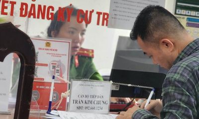 Phụ huynh xác nhận cư trú cho con chuyển cấp: Sở GD&ĐT Hà Nội chỉ đạo khẩn