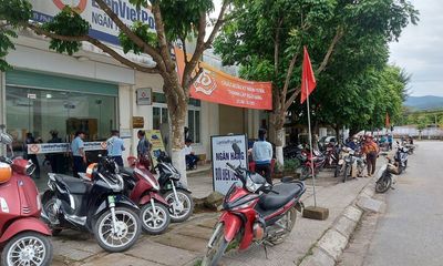 An ninh - Hình sự - Tin đồn 1 PGD ngân hàng ở Quảng Bình bị vỡ nợ: Công an vào cuộc