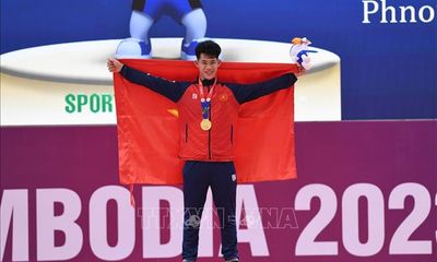 Thể thao 24h - SEA Games 32: VĐV Trần Minh Trí phá kỷ lục, giành huy chương vàng ấn tượng