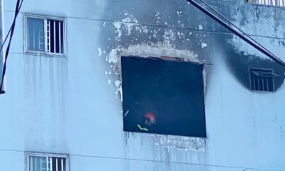 TP.HCM: Cháy nhà 4 tầng, người dân hốt hoảng tháo chạy