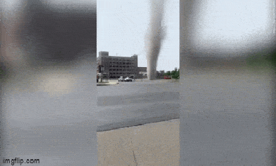 Video: Sửng sốt trước cảnh lốc xoáy bất ngờ xuất hiện giữa phố