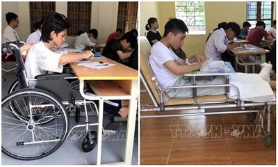 Hưng Yên: Thí sinh làm bài thi lớp 10 trên xe lăn, cáng cứu thương