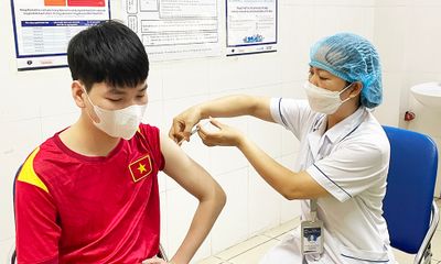 Hà Nội khuyến khích người dân chủ động tiêm vaccine ngừa COVID-19