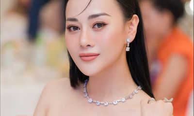 Những mối tình kín tiếng của Phương Oanh trước khi đăng ký kết hôn với Shark Bình