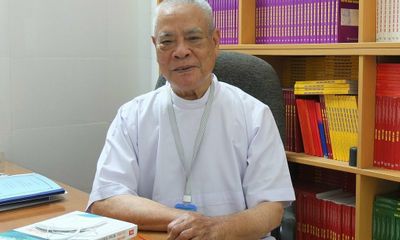 Giáo sư Văn Tần, bác sĩ mổ tách cặp song sinh Việt - Đức qua đời