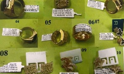 Truy tìm 12 mẫu trang sức trong vụ cướp tiệm vàng ở Khánh Hòa