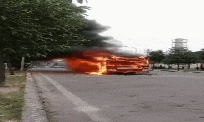 Hiện trường vụ xe khách 45 chỗ bốc cháy dữ dội ở Bắc Giang