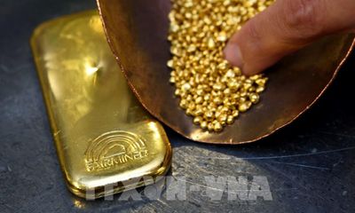 Giá vàng hôm nay ngày 30/11: Vàng trong nước đồng loạt giảm mạnh, mất mốc 61 triệu đồng/lượng