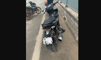 Nghệ An: Nghi vấn nam thanh niên bỏ lại xe máy, nhảy cầu tự tử