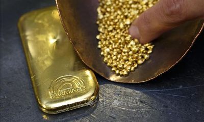 Giá vàng hôm nay ngày 11/5: Vàng quay đầu giảm mạnh, mất mốc 70 triệu đồng/lượng