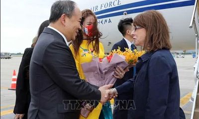Tổng thống Hy Lạp bắt đầu chuyến thăm chính thức Việt Nam