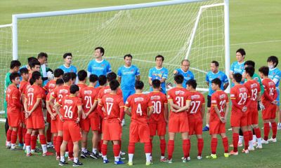 Đội tuyển Việt Nam mất ngôi đầu tại AFF Cup 2022