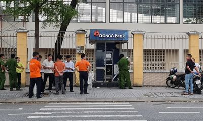 Đà Nẵng: Đập trụ ATM, trộm két tiền ngay giữa trung tâm thành phố
