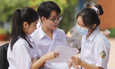 Hà Nội: Gần 4000 thí sinh thi vào lớp 10 THPT chuyên Ngữ