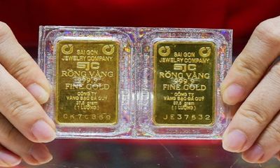 Giá vàng hôm nay 1/7: Vàng SJC lại trượt mốc 67 triệu đồng/lượng