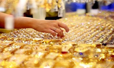 Giá vàng hôm nay mới nhất 28/2: Vàng SJC trượt khỏi mức 79 triệu đồng/lượng
