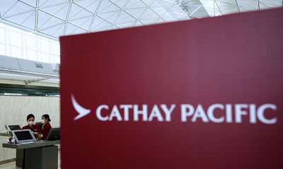 Hãng hàng không Cathay Pacific lên tiếng xin lỗi vì tiếp viên chế giễu khách không biết tiếng anh 