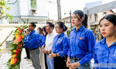 Tuổi trẻ Hội Luật gia Việt Nam tri ân các anh hùng, liệt sỹ