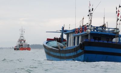 Cứu nạn khẩn cấp 14 thuyền viên gặp nạn trên vùng biển Bình Thuận