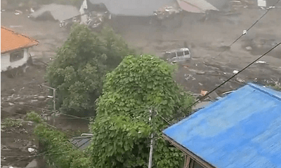 Vụ lở đất nghiêm trọng ở Nhật Bản: 19 người mất tích, nhiều nhà cửa bị cuốn trôi