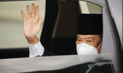 Thủ tướng Malaysia từ chức giữa lúc khủng hoảng chính trị leo thang