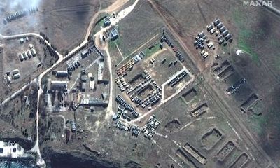 Hình ảnh vệ tinh hé lộ đợt triển khai quân sự mới của Nga gần Ukraine