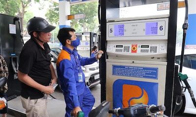 Tùy tiện tăng giá bán xăng lên 1.000 đồng/lít, một cửa hàng xăng dầu bị xử phạt