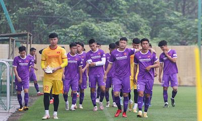 28 cầu thủ U23 Việt Nam lên đường dự Dubai Cup 2022