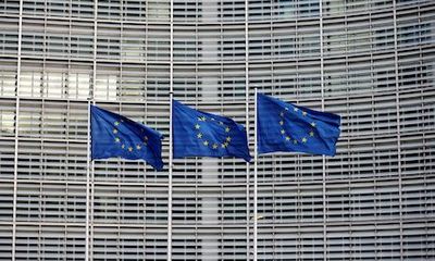 EU đề xuất cấm nhập khẩu than và hóa chất từ Nga