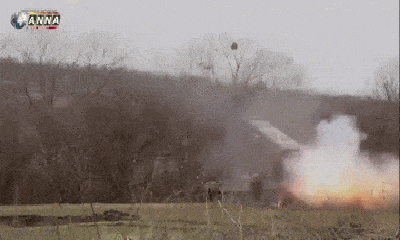 Tin thế giới - Video: Quân đội Nga dùng pháo 
