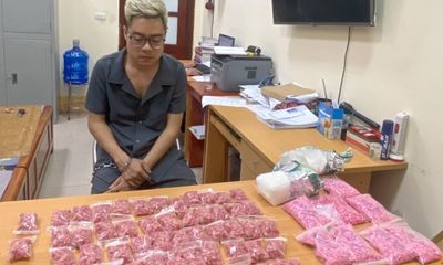 Bắc Ninh: Bắt giữ đối tượng tàng trữ hơn 5,5 kg ma túy và vũ khí quân dụng