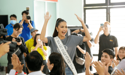 Hoa hậu Ngọc Châu trở về quê nhà Tây Ninh, người dân vây kín chào đón 