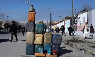 Taliban sắp ký hợp đồng mua xăng từ Nga