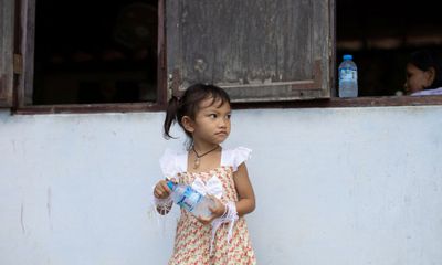 Phép màu đến với bé gái trong vụ thảm sát ở nhà trẻ Thái Lan 