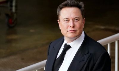 Tỷ phú Elon Musk tuyên bố tiếp tục tài trợ dịch vụ Internet tại Ukraine