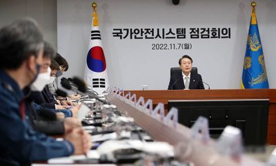 Tổng thống Hàn Quốc xin lỗi về thảm kịch giẫm đạp ở Itaewon