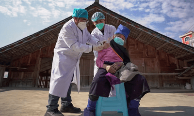 EU đề nghị hỗ trợ miễn phí vaccine ngừa COVID-19 cho Trung Quốc 